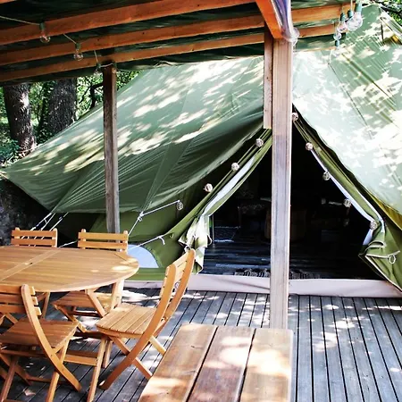 Tente Herisson Boheme 4 Personnes Lou Cantou Cevenol * Anduze